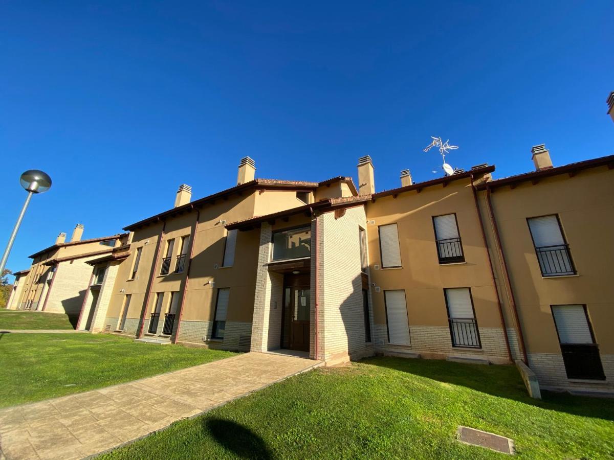 Duplex Campo De Golf Apartment Sojuela Exterior photo